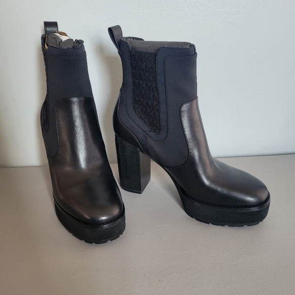 NIB Michael Kors Cramer boot - Picture 3 of 5